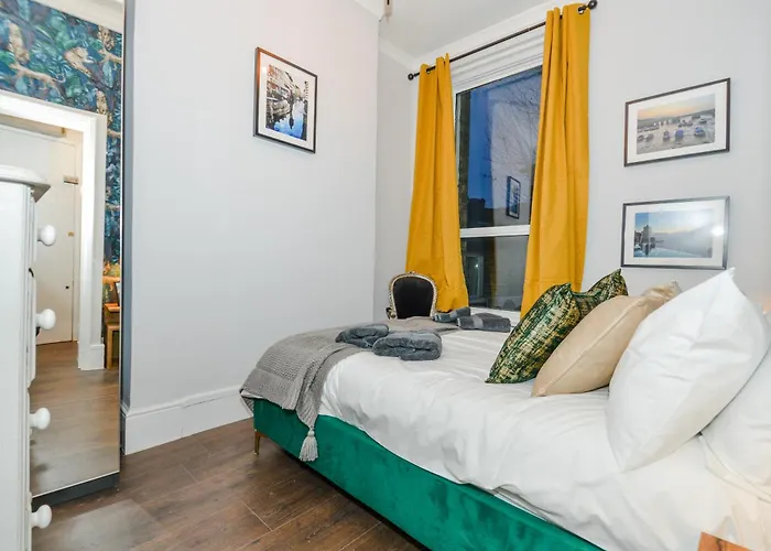 Cosy 1 Bedroom Home For Small Families