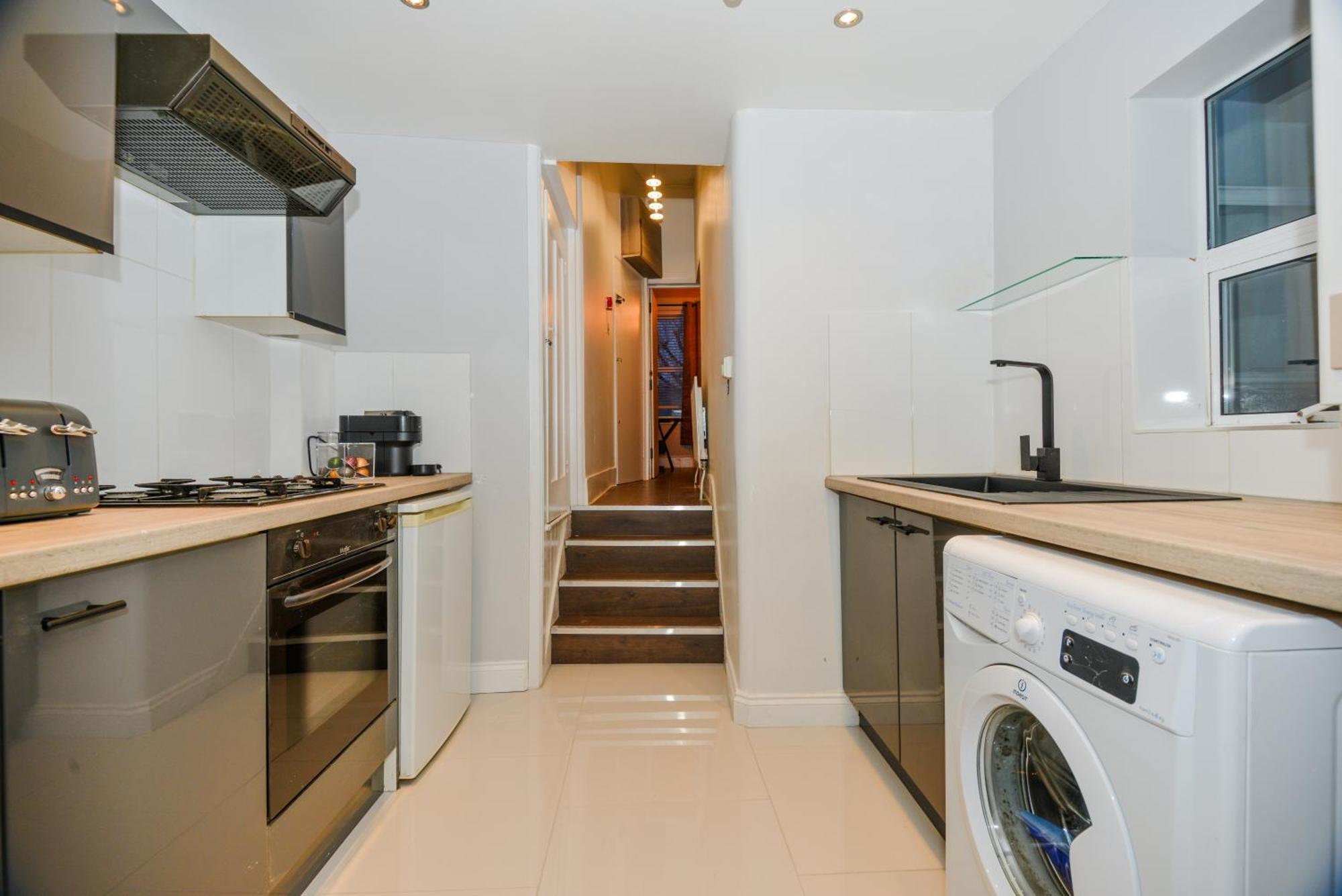 Apartment Cosy 1 Bedroom For Small Families London